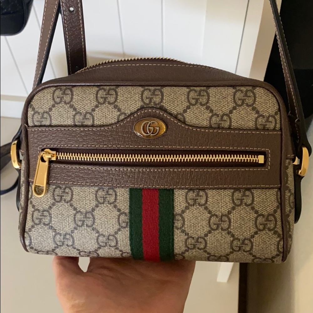 Gucci supreme mini bag